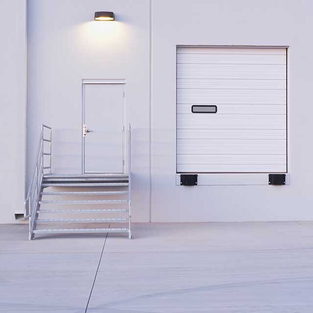 puertas seccionables naves industriales
